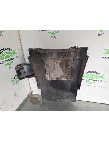 [105176] GUARDABARROS FIJO CABINA IZQUIERDO -...