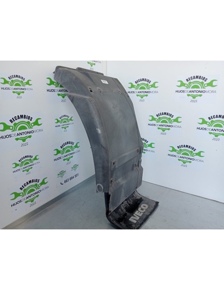 [96330] GUARDABARROS FIJO CABINA IZQUIERDO - IVECO STRALIS (AS) (01/2012 - 01/2019)