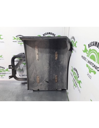 [97695] GUARDABARROS FIJO CABINA IZQUIERDO -...