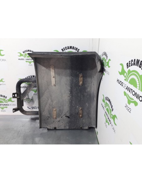 [97695] GUARDABARROS FIJO CABINA IZQUIERDO - MAN 12.224