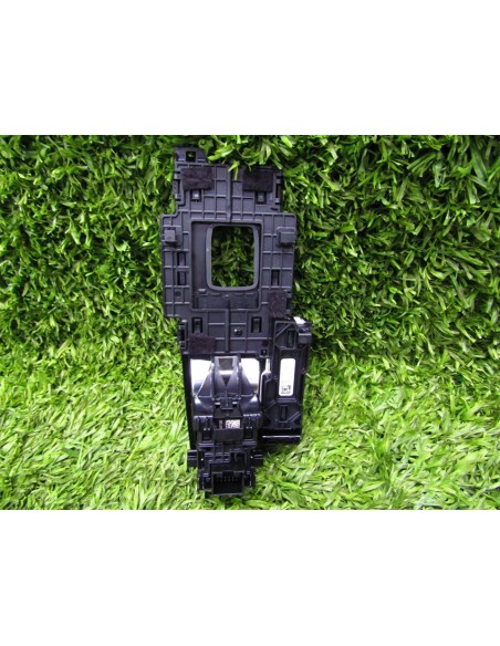 [92852] GUARNECIDO PALANCA CAMBIO - AUDI A8 (D2) (01/1994 - 01/1999)