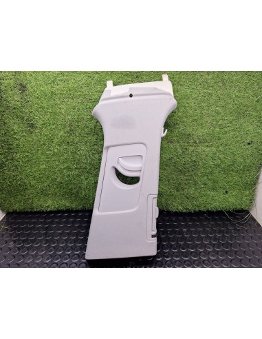 [101565] GUARNECIDO PILAR DERECHO - AUDI Q7...