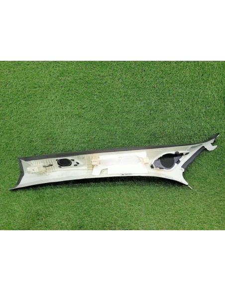 [96551] GUARNECIDO PILAR DERECHO - AUDI SQ7 (4M)