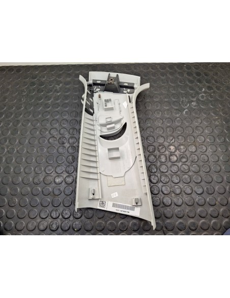 [101514] GUARNECIDO PILAR DERECHO - VOLKSWAGEN GOLF VII LIM. (01/2012 - 12/2017)