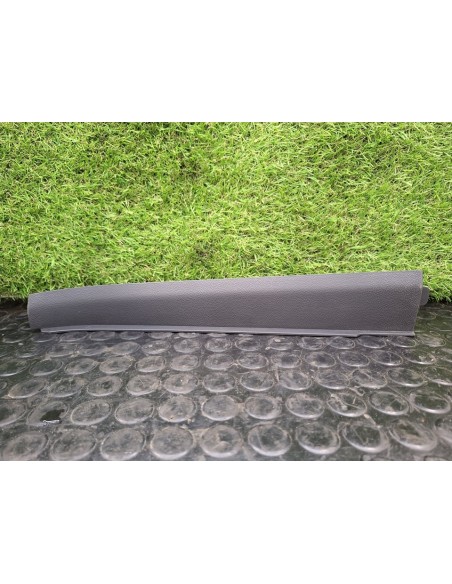 [102127] GUARNECIDO PILAR DERECHO - VOLKSWAGEN TIGUAN