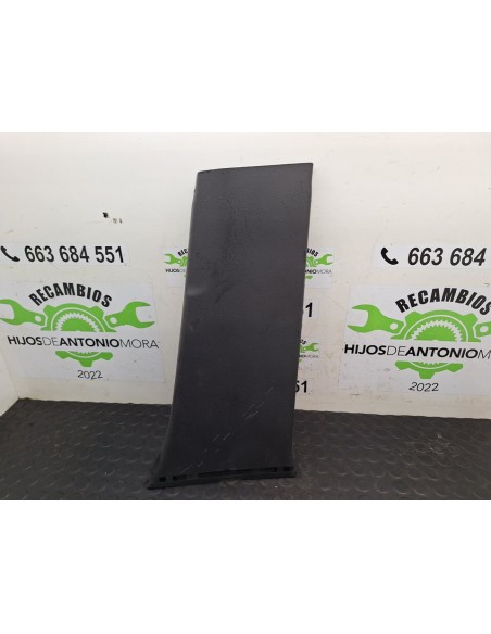 [101219] GUARNECIDO PILAR DERECHO - SKODA FABIA