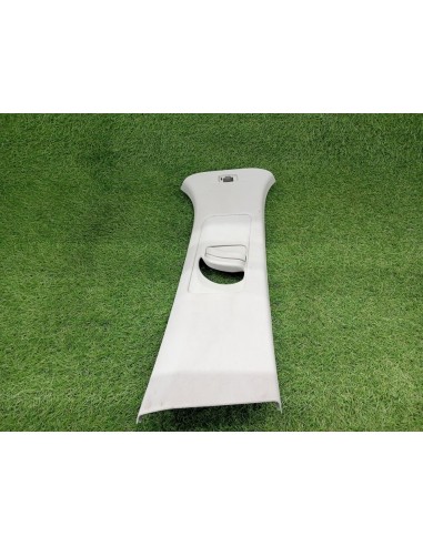 [96503] GUARNECIDO PILAR DERECHO - SKODA FABIA