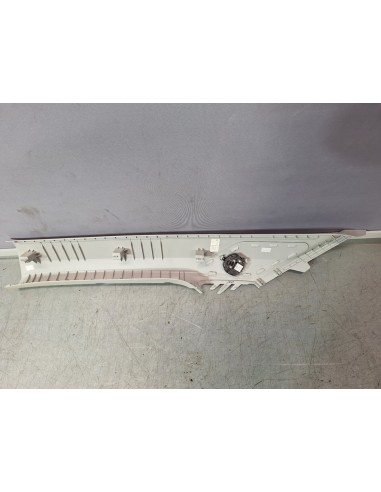 [102178] GUARNECIDO PILAR DERECHO - VOLKSWAGEN...