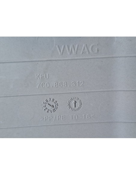 [102169] GUARNECIDO PILAR DERECHO - VOLKSWAGEN CRAFTER (01/2019 - ...)