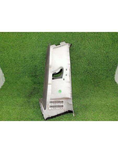 [96525] GUARNECIDO PILAR DERECHO - VOLKSWAGEN TOUAREG (01/2018 - ...)