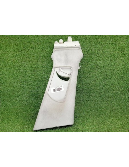 [96403] GUARNECIDO PILAR DERECHO - AUDI A4 AVANT (B5)