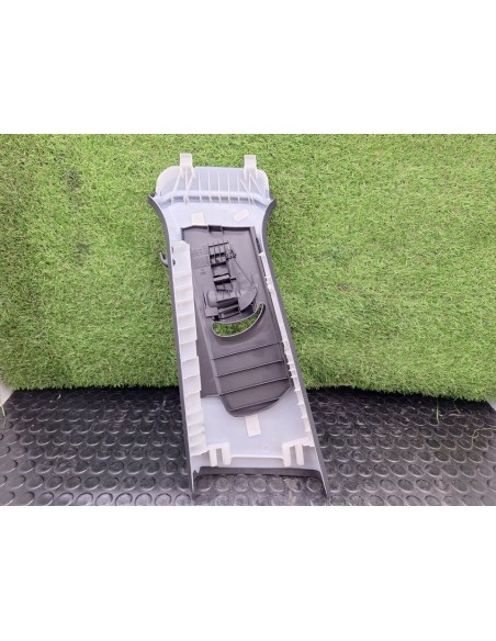 [101939] GUARNECIDO PILAR DERECHO - AUDI Q5 (8R)