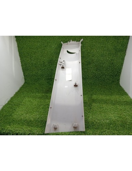 [96514] GUARNECIDO PILAR IZQUIERDO - VOLKSWAGEN UP! (122) (01/2016 - 12/2018)