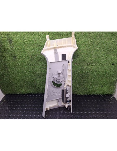 [101564] GUARNECIDO PILAR IZQUIERDO - AUDI Q7 (4M) (01/2015 - 12/2019)