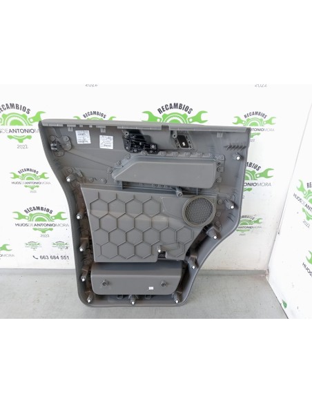 [102227] GUARNECIDO PUERTA DELANTERA DERECHA - VOLKSWAGEN CRAFTER (01/2019 - ...)
