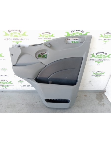 [105103] GUARNECIDO PUERTA DELANTERA DERECHA - IVECO DAILY CAJA CERRADA