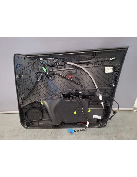 [100299] GUARNECIDO PUERTA DELANTERA IZQUIERDA - VOLKSWAGEN T-ROC (01/2017 - 12/2020)