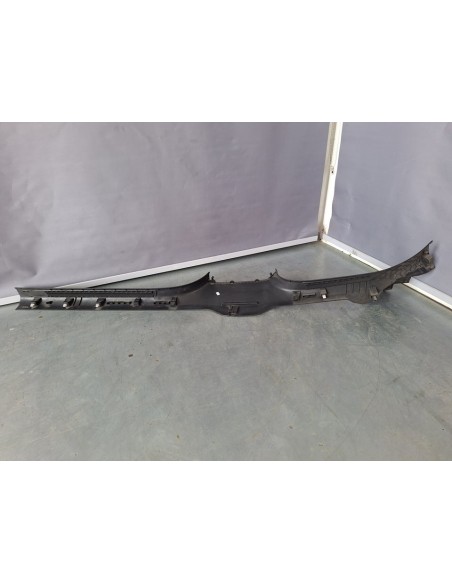 [101571] GUARNECIDO PUERTA DELANTERA IZQUIERDA - VOLKSWAGEN GOLF VII LIM. (01/2012 - 12/2017)