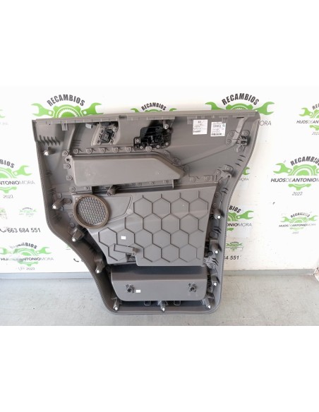 [102214] GUARNECIDO PUERTA DELANTERA IZQUIERDA - VOLKSWAGEN CRAFTER (01/2019 - ...)