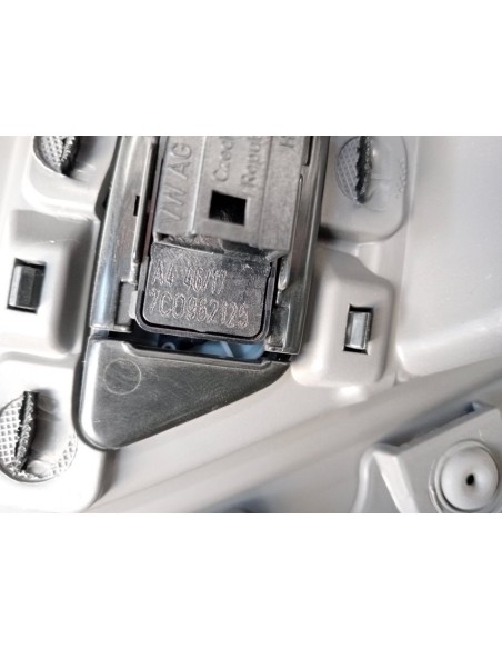 [102214] GUARNECIDO PUERTA DELANTERA IZQUIERDA - VOLKSWAGEN CRAFTER (01/2019 - ...)