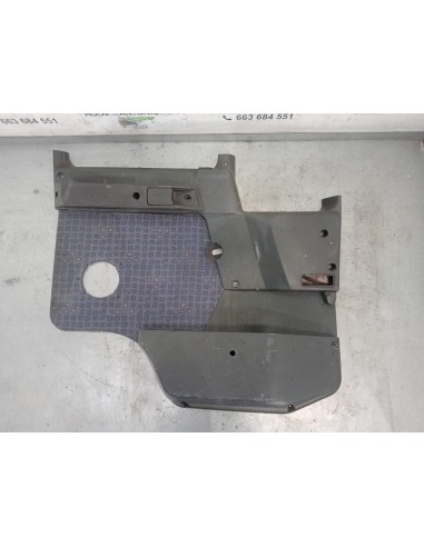 [106811] GUARNECIDO PUERTA DELANTERA IZQUIERDA...