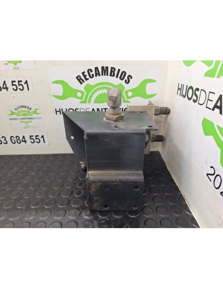 [102265] INTERRUPTOR - IVECO STRALIS (AS) (01/2012 - 01/2019)