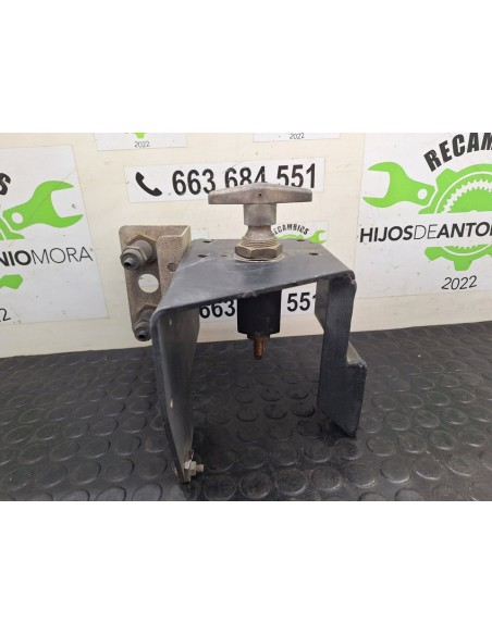 [102265] INTERRUPTOR - IVECO STRALIS (AS) (01/2012 - 01/2019)