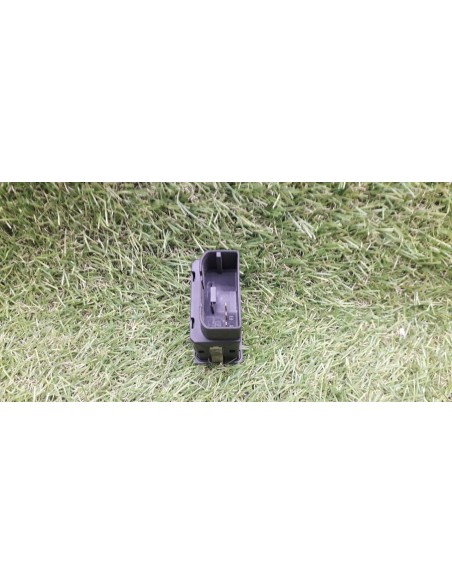 [95373] INTERRUPTOR AIRBAG COPILOTO - VOLKSWAGEN GOLF VII SPORTSVAN