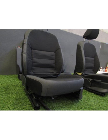 [93154] JUEGO ASIENTOS COMPLETO - SKODA FABIA
