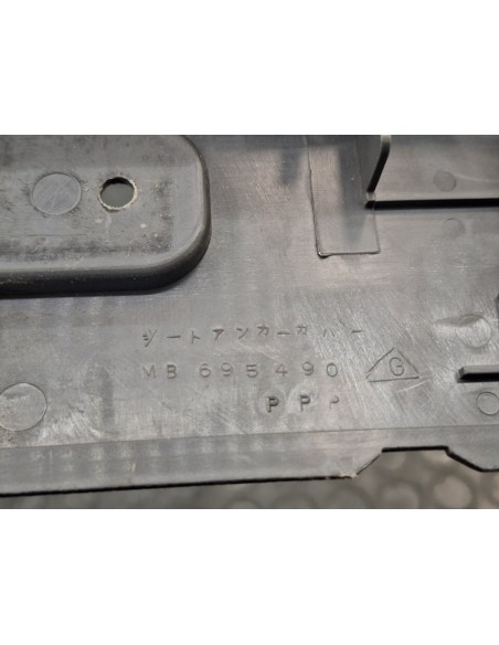 [99873] JUEGO DE MOLDURAS - MITSUBISHI MONTERO (L040)