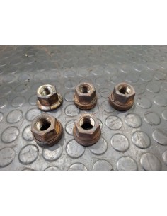 [103985] JUEGO DE TUERCAS RUEDA - NISSAN ATLEON 2