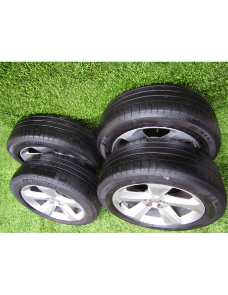 [93222] JUEGO LLANTAS - AUDI Q5 (8R)