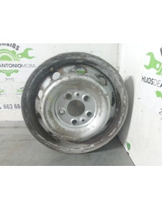 [105572] LLANTA - IVECO DAILY CAJA CERRADA