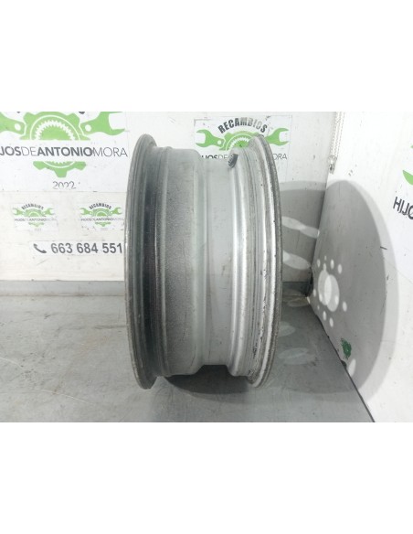 [105572] LLANTA - IVECO DAILY CAJA CERRADA