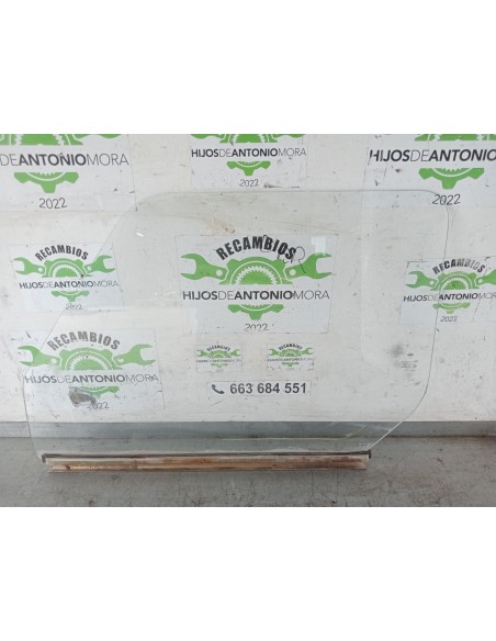 [106392] LUNA DELANTERA DERECHA - NISSAN TRADE (01/1994 - 01/1996)