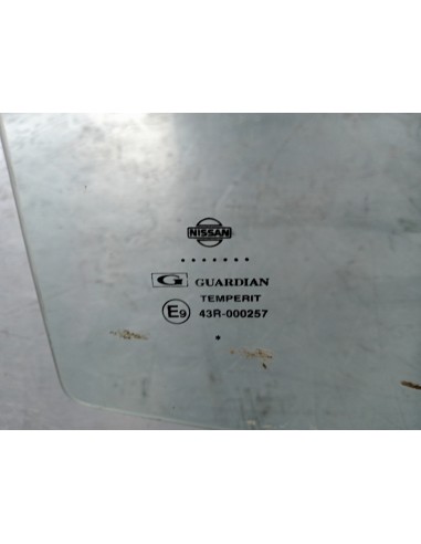 [105231] LUNA DELANTERA DERECHA - NISSAN ATLEON