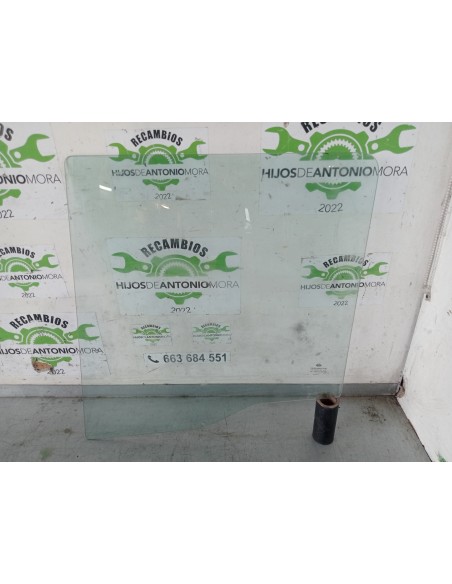 [105230] LUNA DELANTERA DERECHA - NISSAN ATLEON