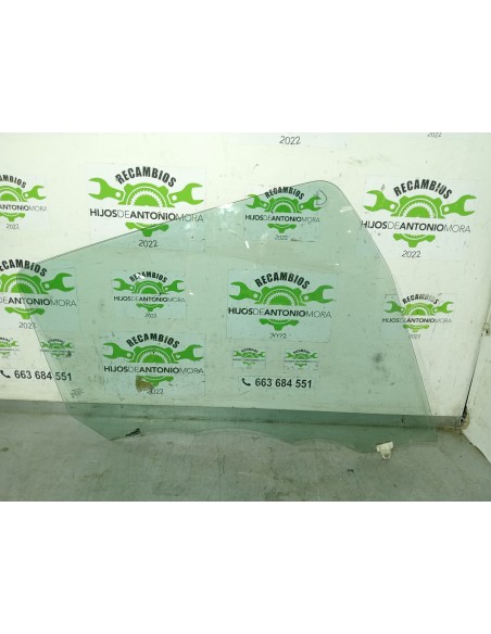 [105727] LUNA DELANTERA DERECHA - RENAULT MAXITY (01/2007 - 01/2011)