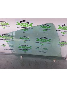 [100113] LUNA DELANTERA DERECHA - NISSAN CABSTAR -09.06...