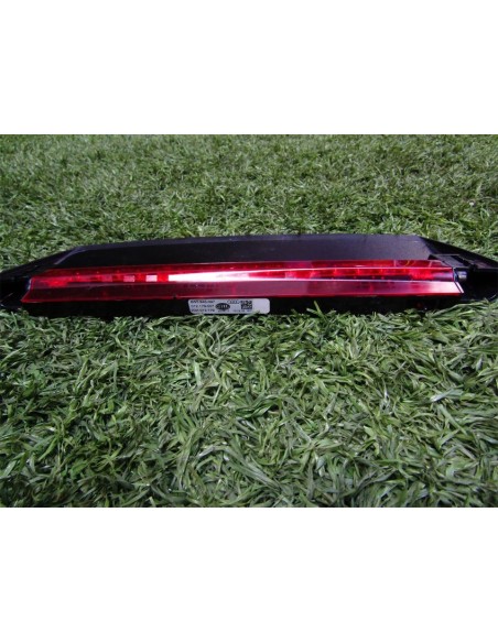[92872] LUZ CENTRAL DE FRENO - AUDI A8 (D2) (01/1994 - 01/1999)