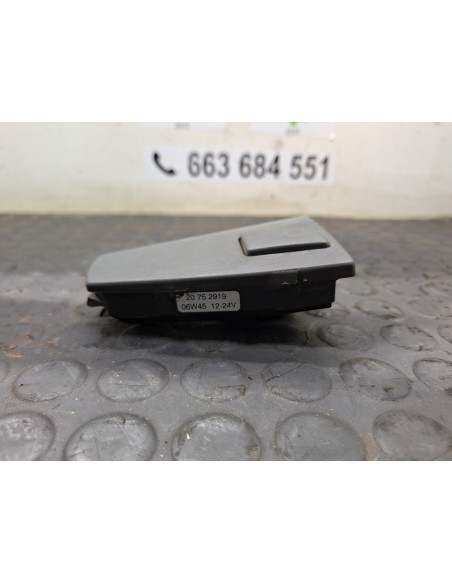 [106503] MANDO ELEVALUNAS DELANTERO DERECHO - VOLVO FH 12 2002 - (01/2002 - 01/2006)