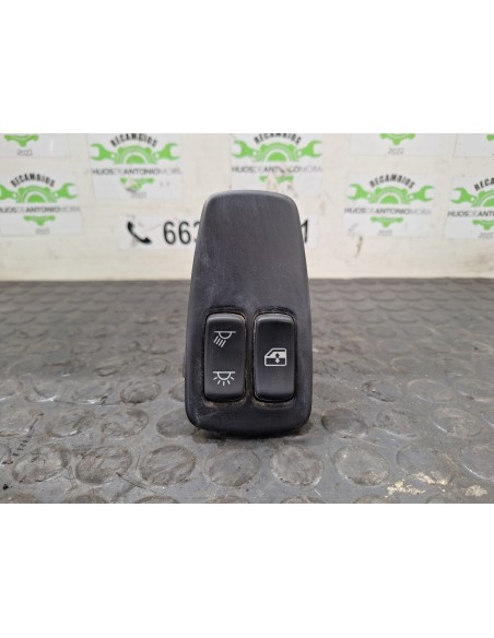 [104734] MANDO ELEVALUNAS DELANTERO DERECHO - SCANIA SERIE 4 (P/R 94 G) (01/1996 - 01/2004)