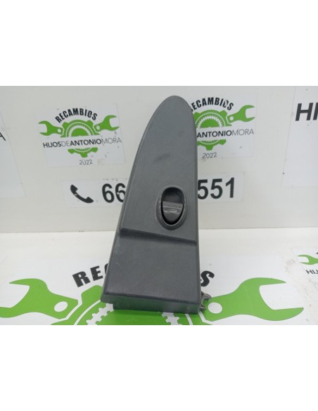 [97436] MANDO ELEVALUNAS DELANTERO DERECHO - IVECO STRALIS (AS) (01/2012 - 01/2019)