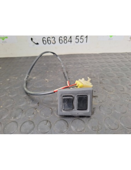 [103857] MANDO ELEVALUNAS DELANTERO DERECHO - NISSAN ECO - T 100.45/78 KW/E2 (01/1996 - ...)