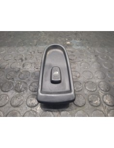 [105101] MANDO ELEVALUNAS DELANTERO DERECHO - IVECO DAILY...