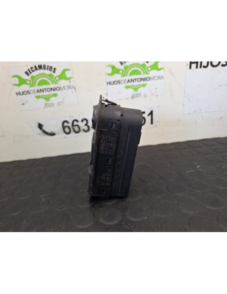 [100681] MANDO ELEVALUNAS DELANTERO IZQUIERDO  - DAF SERIE XF105.XXX (01/2006 - 12/2013)