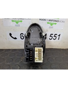 [106804] MANDO ELEVALUNAS DELANTERO IZQUIERDO  - IVECO... 2