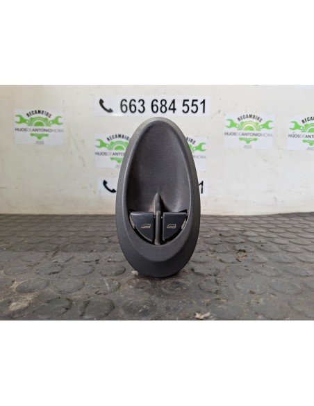 [106804] MANDO ELEVALUNAS DELANTERO IZQUIERDO  - IVECO DAILY CAJA CERRADA