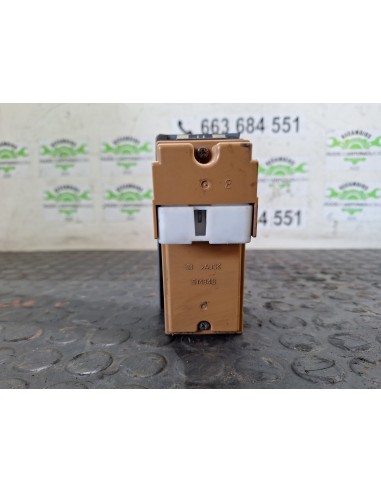 [105524] MANDO ELEVALUNAS DELANTERO IZQUIERDO...