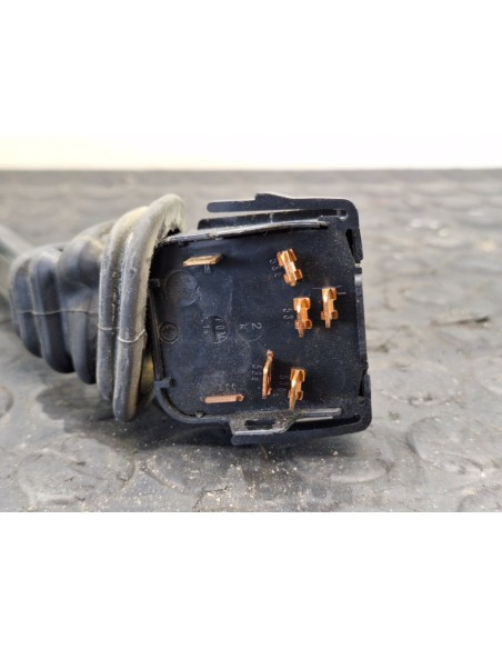 [103430] MANDO LIMPIA - MERCEDES MB 100 D CAJA CERRADA / COMBI (01/1987 - 01/1995)